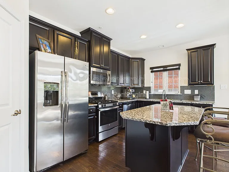 2200 Liesfeld Pkwy — Photo 28