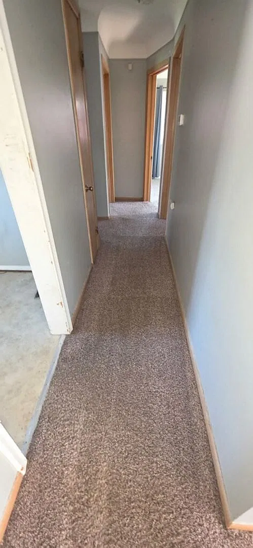 3 Bedroom Ranch/Full Basement - Warren — Photo 3