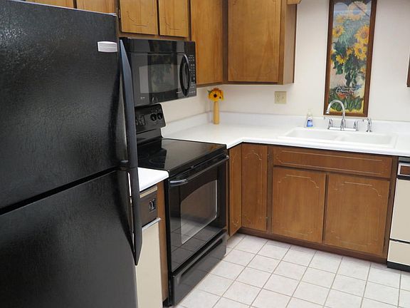 3rd image of 425 S Parkcrest Unit 348
