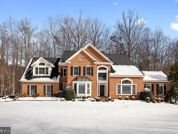 3rd image of 10607 Donovans Hill Dr