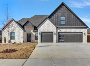 3400 Lucretia Rd, Bentonville, AR 72713