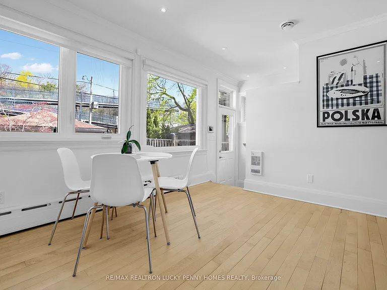 96 Whitehall Rd — Photo 13