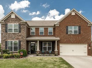 1018 Flaxton St, Hendersonville, TN 37075