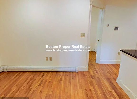 195 Commonwealth Ave. #B Boston - Back Bay Unit Photo 2