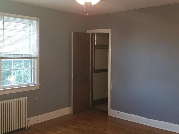 front bedroom 1 closet