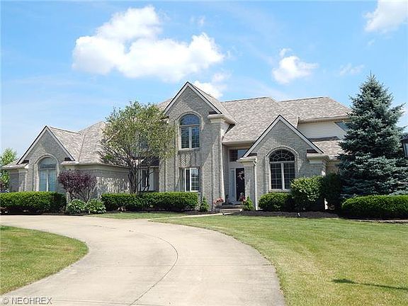 2nd image of 4137 Fairway Dr