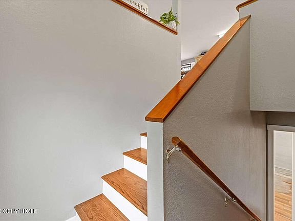 2nd image of 3052 Springs Blvd