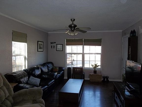 2nd image of 326 Lee St