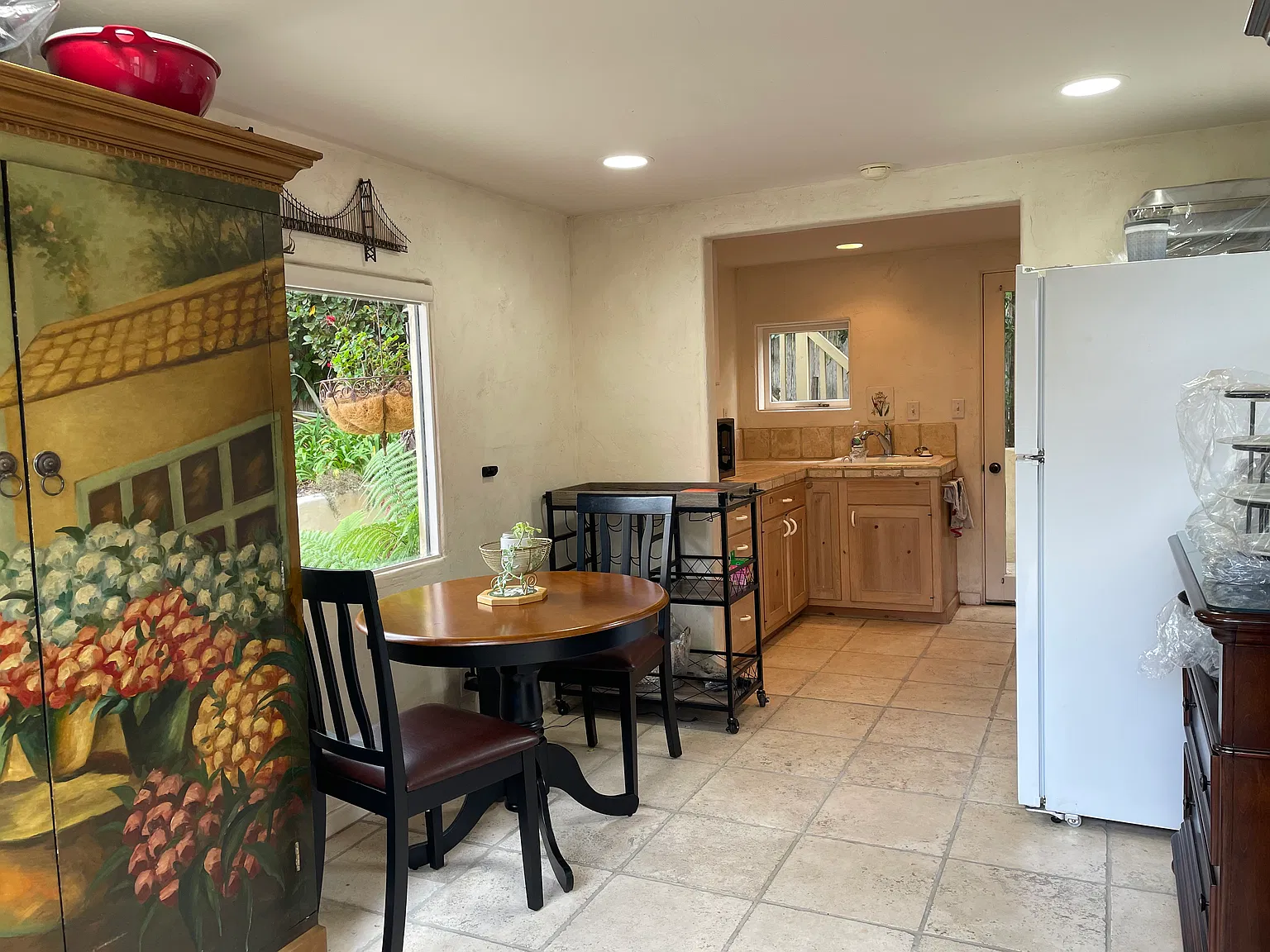 Studio, 440 sqft, $2,975 — Photo 4