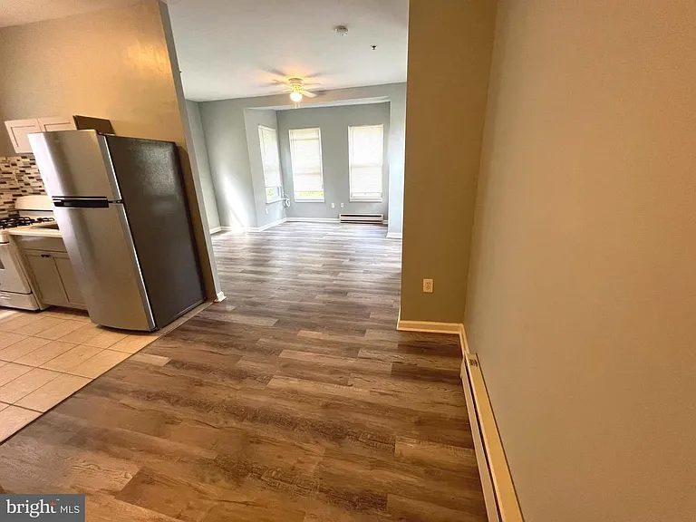 1711 W Tioga St #1 — Photo 8