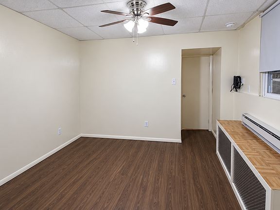 5th image of 23 S 21st St APT B