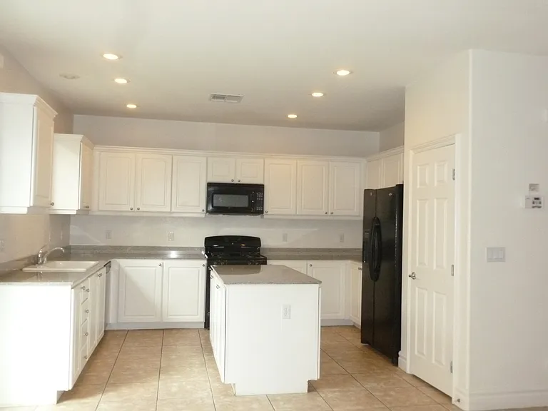 9689 Kampsville Ave — Photo 6