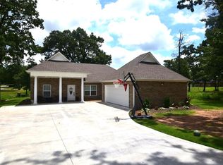 1111 Ridge Dr, Stilwell, OK 74960