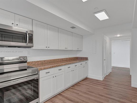 5th image of 11113 Biscayne Blvd Unit 1552
