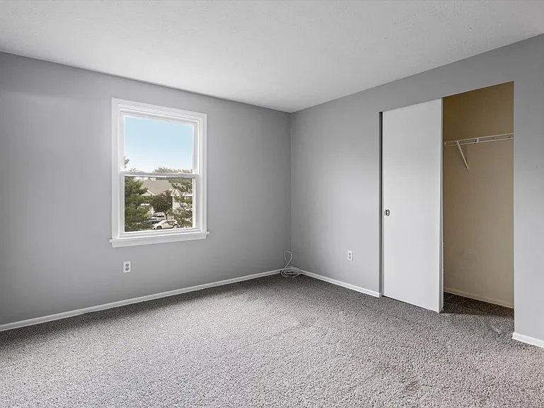 601 Zachary Way — Photo 8