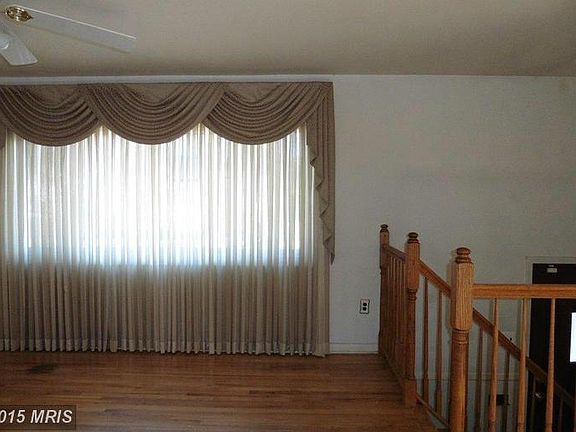 3rd image of 3411 Edwards St