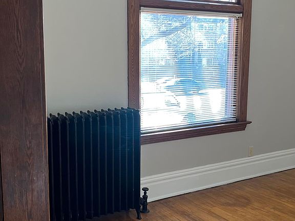 3rd image of 2624 Lyndale Ave S APT 1