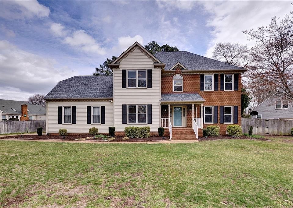 1st image of 305 Allen Harris Dr