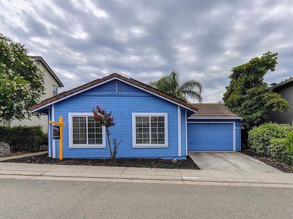 3rd image of 4224 Shandwick Dr