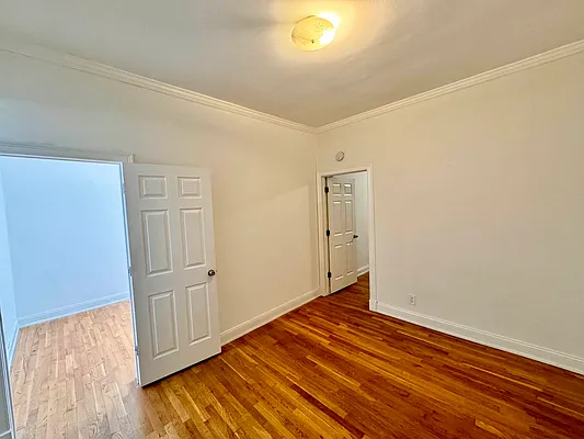 Rented by City Connections Realty | media 8