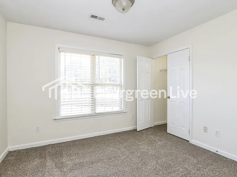 4092 Pleasant Valley Rd — Photo 9