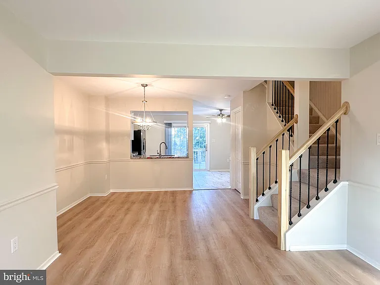 3451 Caledonia Cir — Photo 4