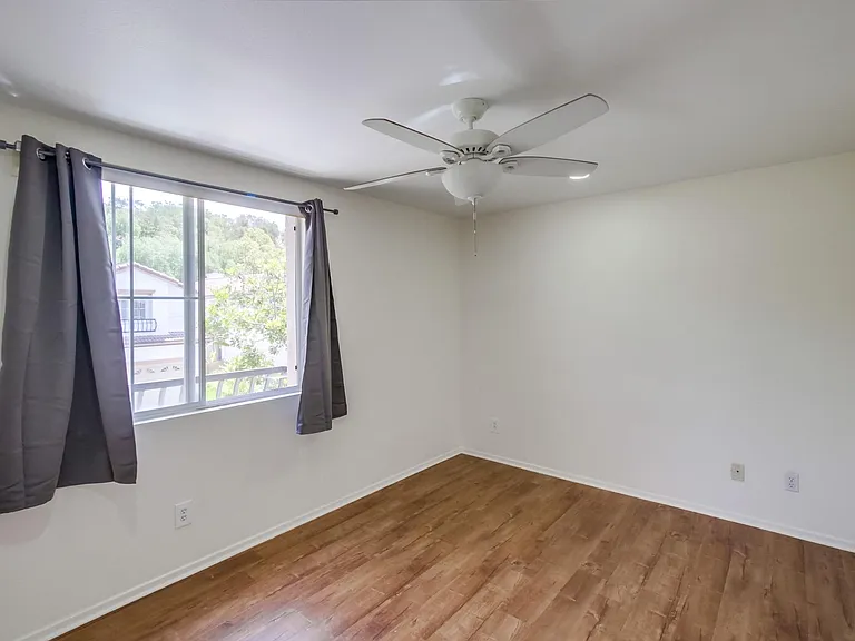 11905 Westview Pkwy — Photo 27