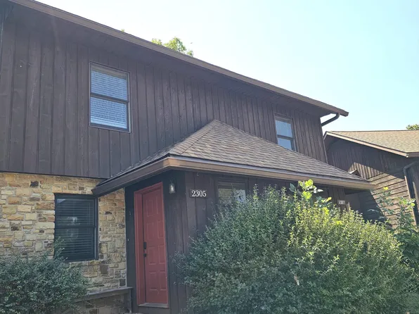 2305 E Winding Brook Ct, Bloomington, IN 47401