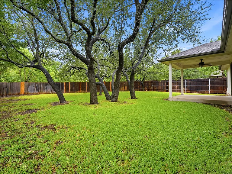1004 Downridge Dr — Photo 38