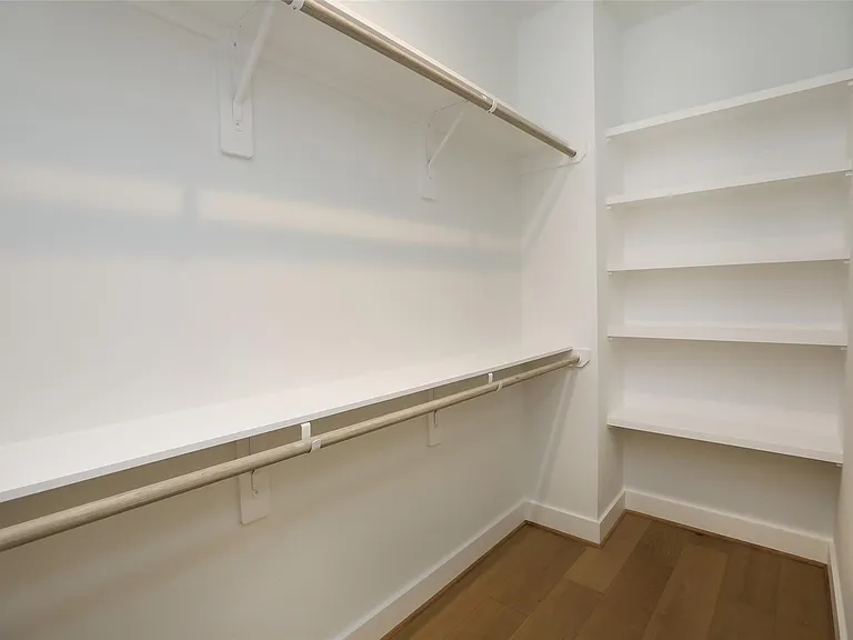 804 Aurora St — Photo 13