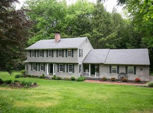 78 Meadowood Dr, Greenfield, MA 01301