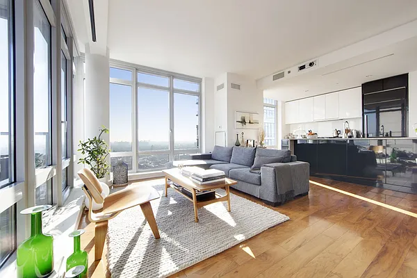 Rented by Compass | media 19