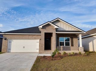 8052 Fir Tree Dr, Milton, FL 32583