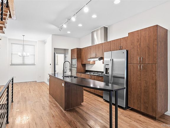 5th image of 1479 27th Street