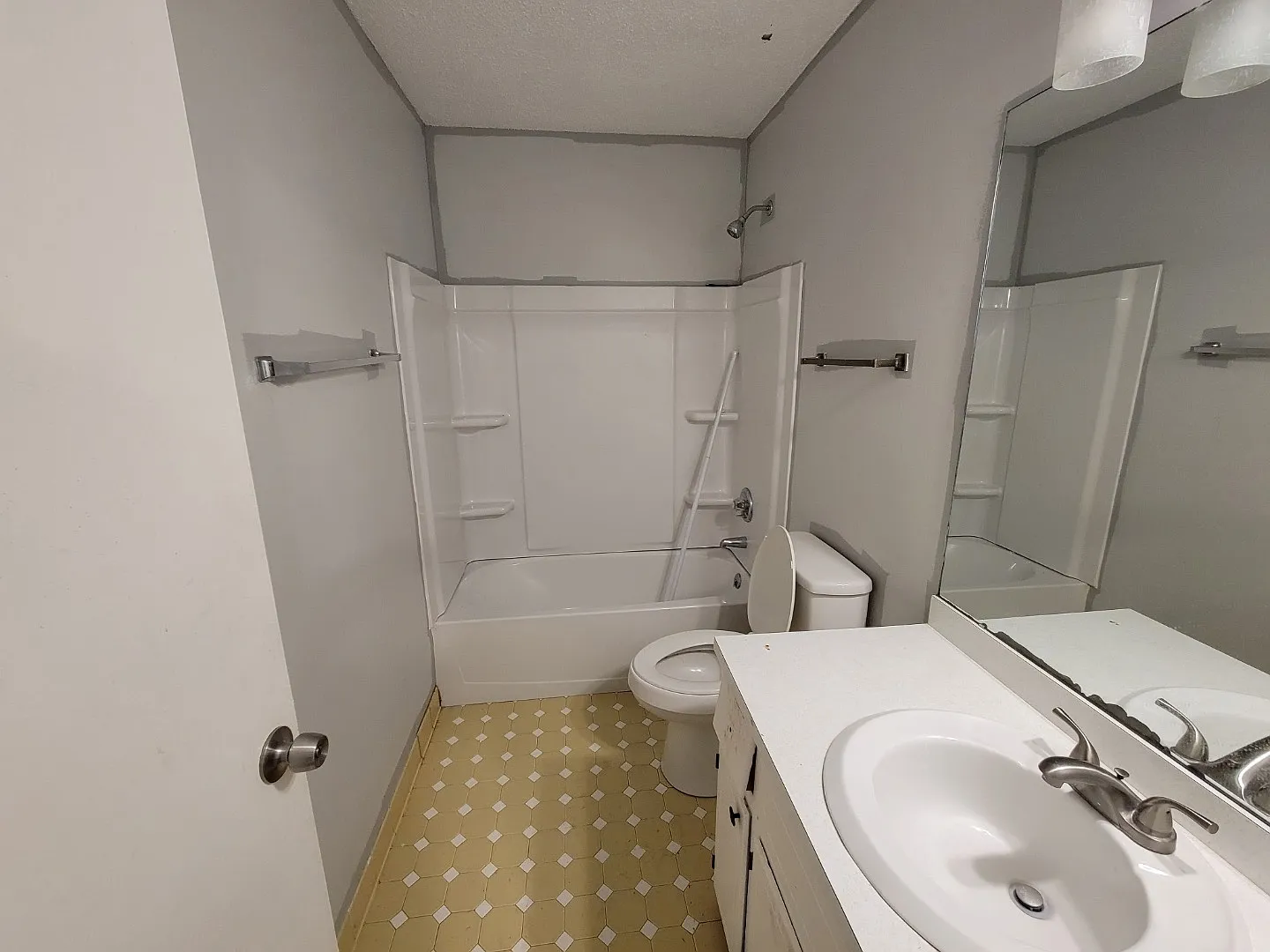 128 Skyhaven Drive - R — Photo 2
