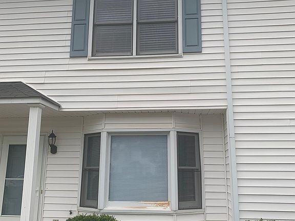 2nd image of 1107 D2 Grovemont Dr #D2