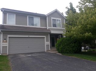 870 Waterview Dr, Round Lake Park, IL 60073