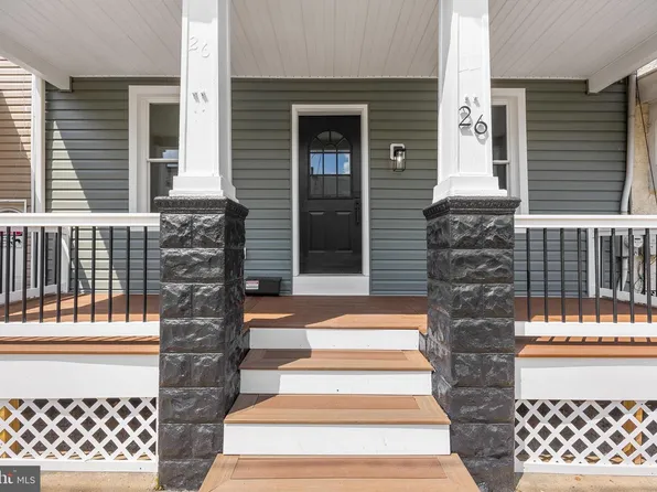 26 Pine St, Mount Holly, NJ 08060