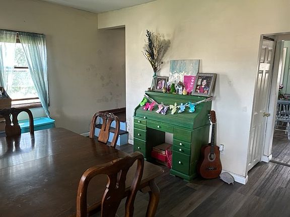4th image of 205 N Mann Ave