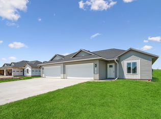 3415 Platinum Way, Marion, IA