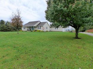 3789 Fremar Rd NE, Lancaster, OH 43130
