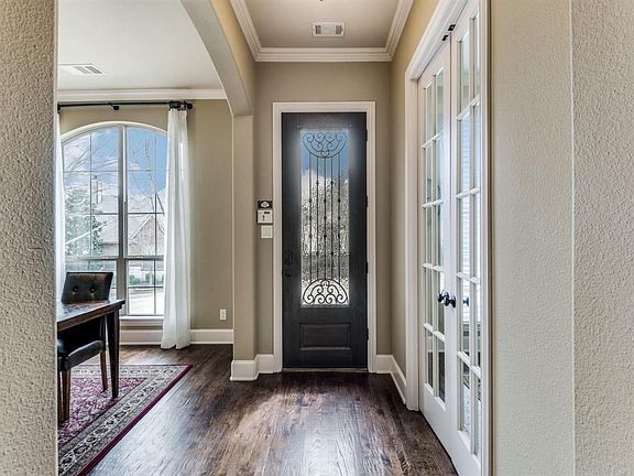 3rd image of 2613 Sir Wade Way