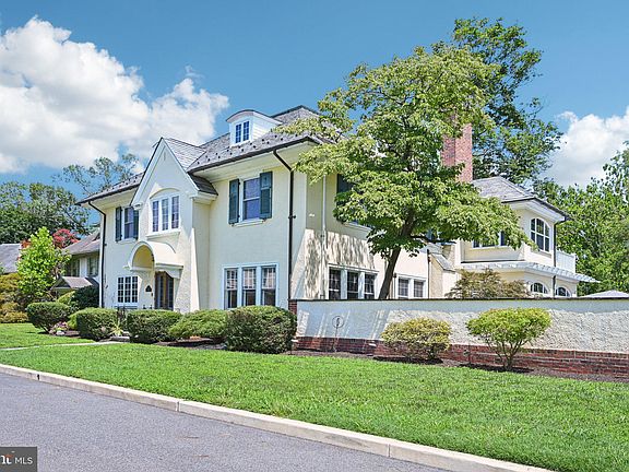 3rd image of 23 Franklin Dr
