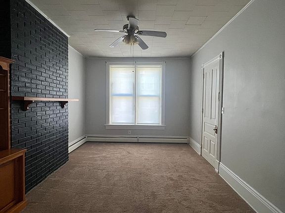 4th image of 126 S 6th St Floor 1