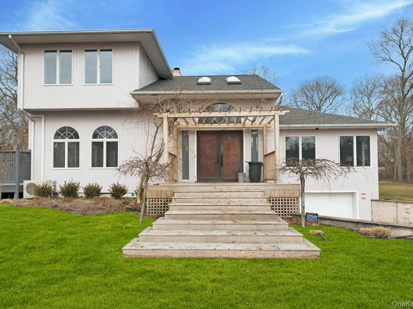 35 Bay Ave W