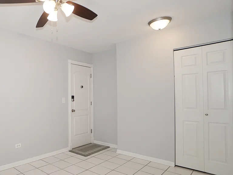 337 N Carter St #202 — Photo 3