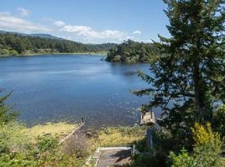 92888 Lakeshore Dr, Langlois, OR 97450