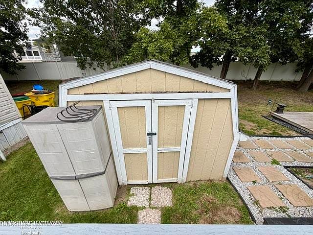 52211 Landsdowne Cir, photo 23