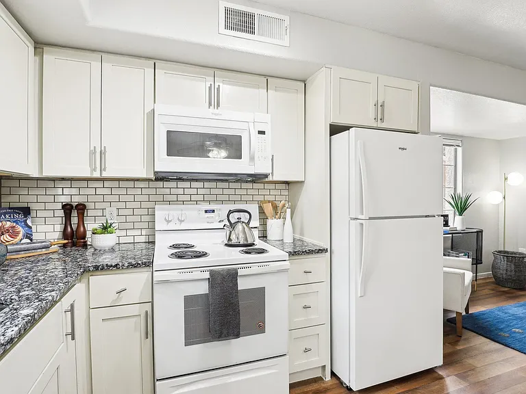Valley View Senior Apartments — Photo 19