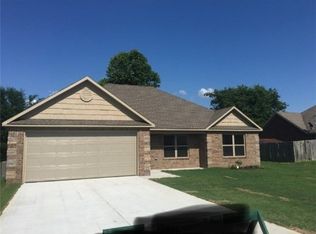 1137 River Oak St, Elkins, AR 72727